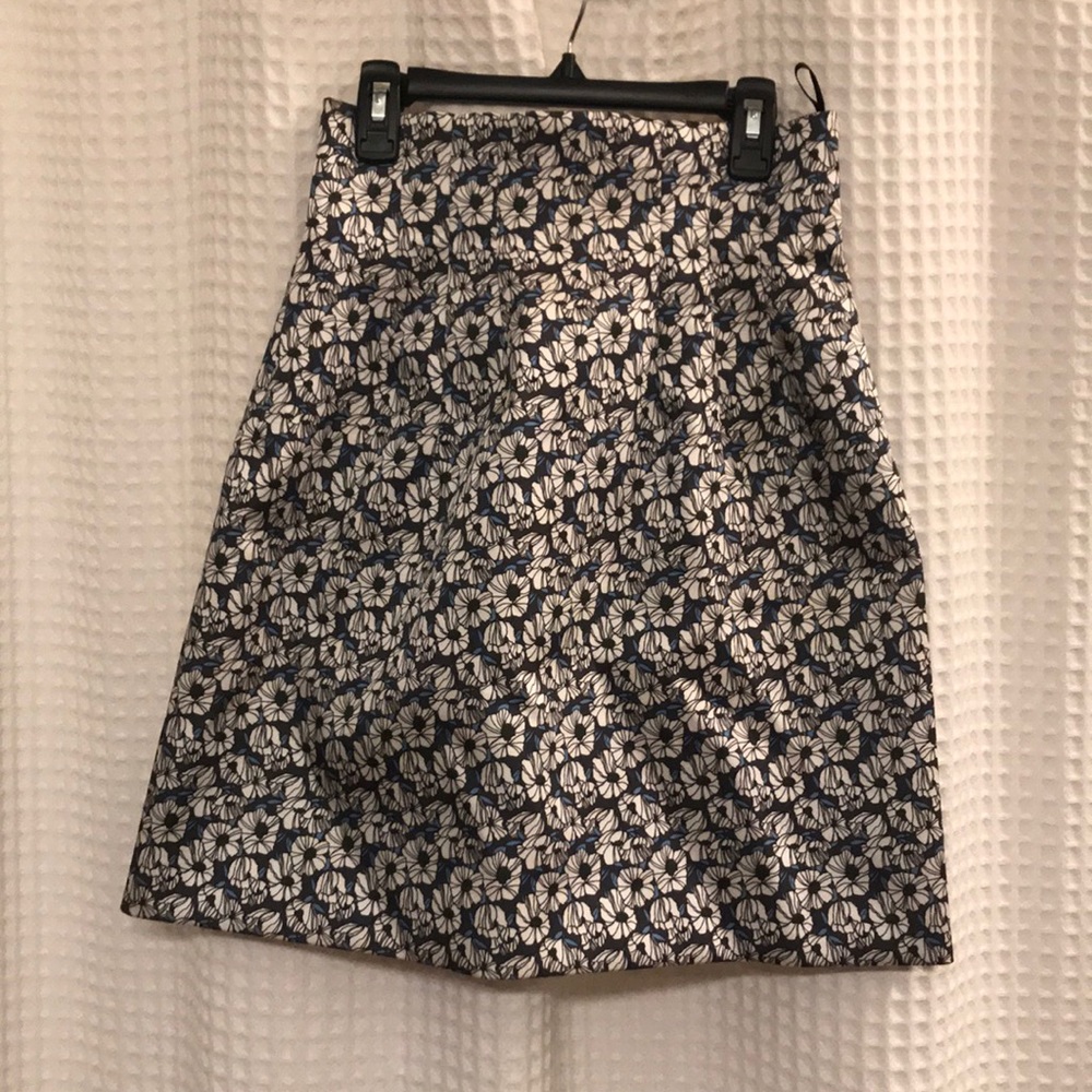 High-waisted Floral Skirt